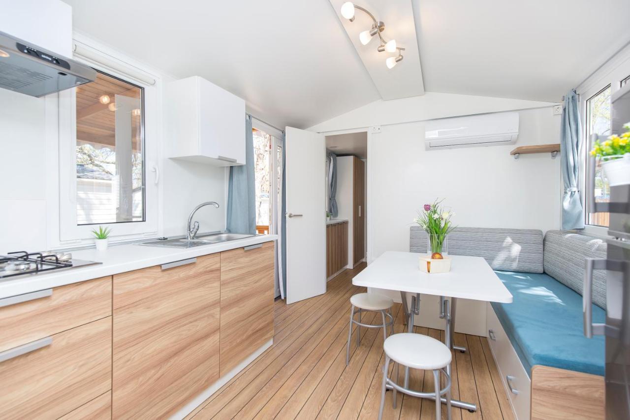 יורט דה מאר Albatross Mobile Homes On Camping Cala Canyelles מראה חיצוני תמונה